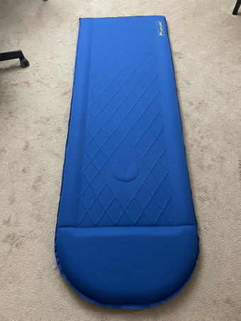 Lightspeed outdoors self shop inflating sleep pad