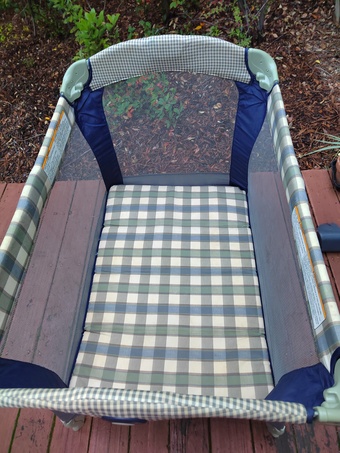 Graco plaid best sale pack n play