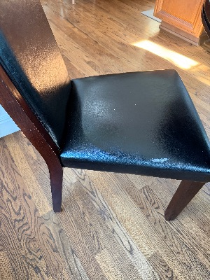 dining table + 4 chairs 4