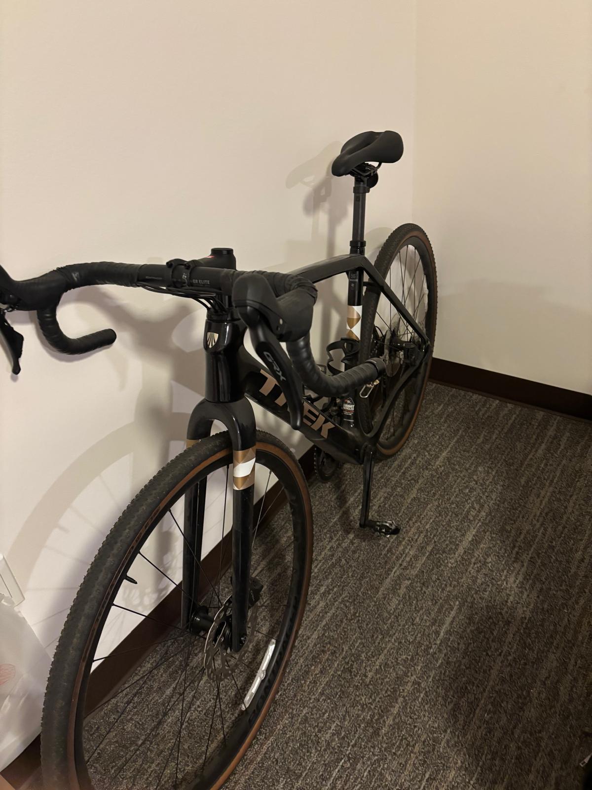 2024 Trek Checkpoint SL 5 gravel bike top condition! 2